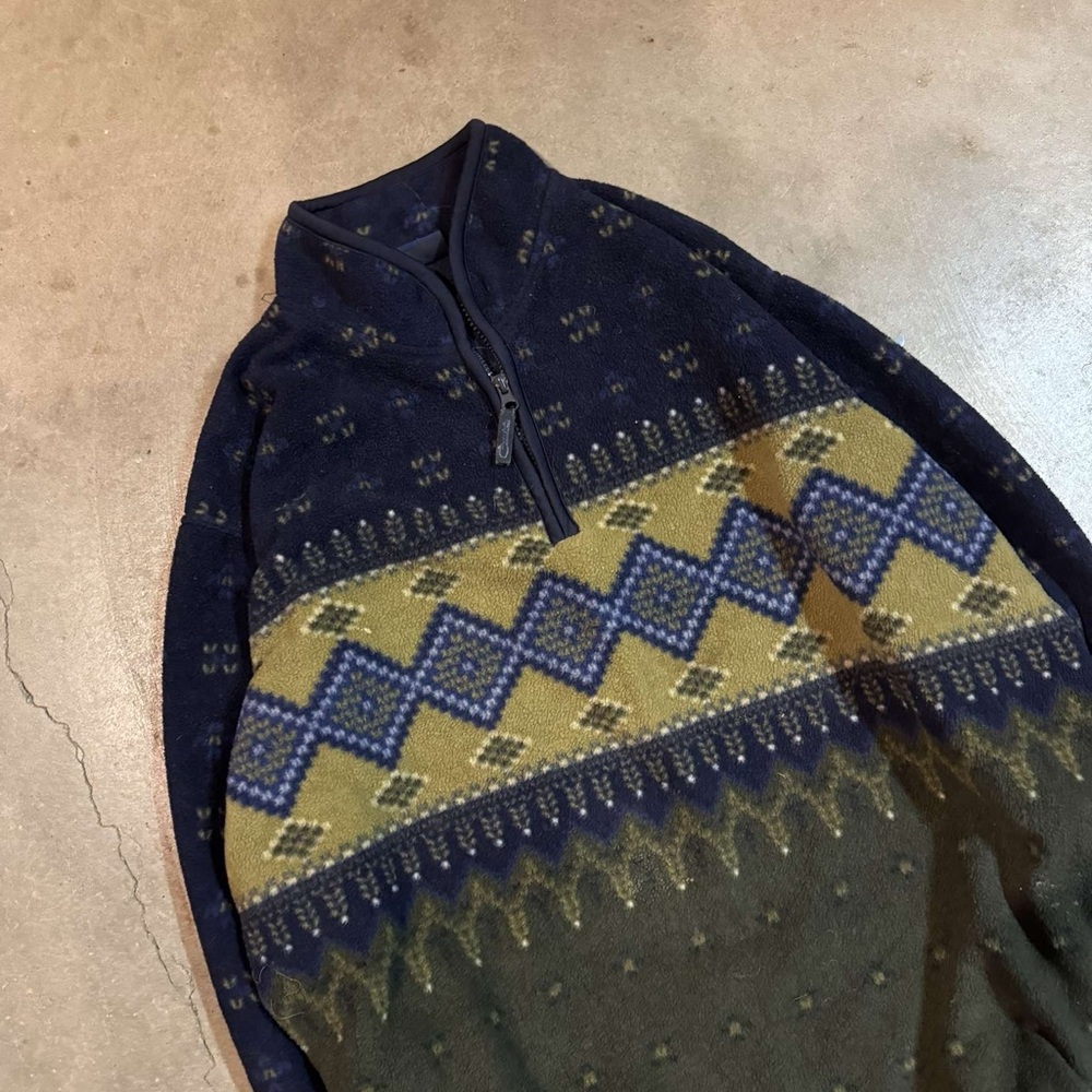 Men's Multicolor Patterned Sweater - Picture 2 of 6